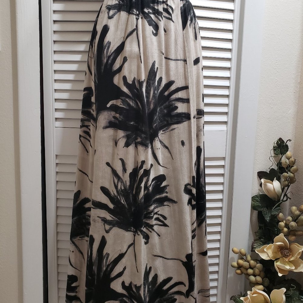 Jams World Ivory Black Maxi Rayon Skirt Elastic Waist Size M Made in Hawaii